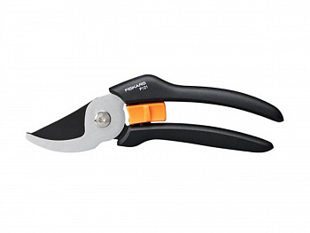 Секатор плоскостной Solid P121 FISKARS 1057160