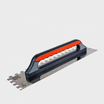 Гладилка сталь 480х130мм зуб 14х14 трехкомпонентная PROFI Decor 690-014